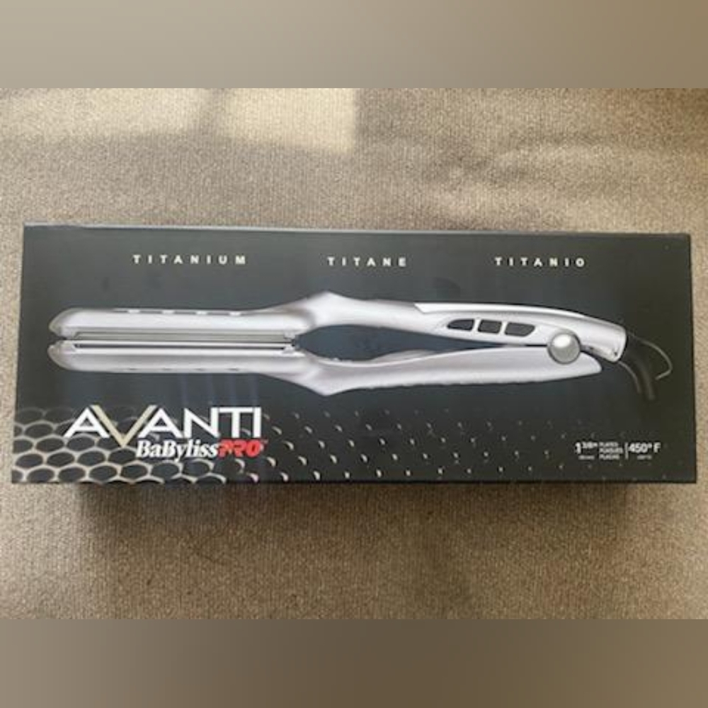 Avanti BaBylissPRO 1 3/8" Plates Titanium Flat Iron